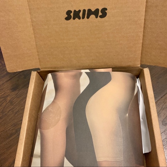 Skims Satin Bodysuit - Picture 5 of 5